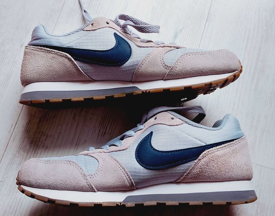 Маратононки дамски Nike MD Runner 2