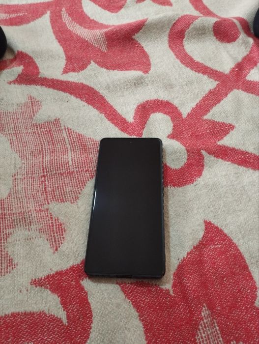 Redmi Note 13 pro holati yaxshi 512/12