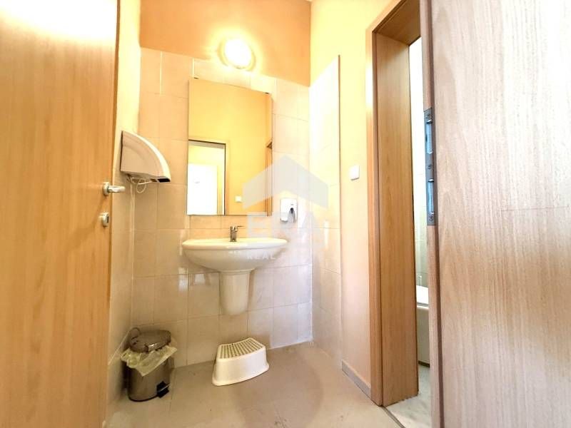 Ексклузивен търговски обект - ресторант на първа линия на плаж Кабакум