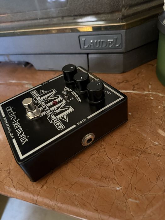 Дисторшън педал micro metal muff