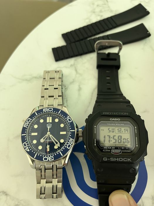 Ceas Watchdives , automatic nou , pret 500 ron .