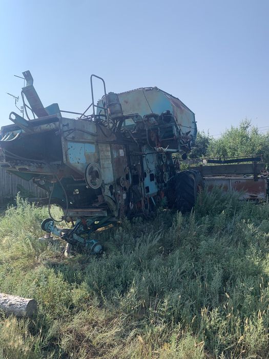 Продам комбайн под восстановление