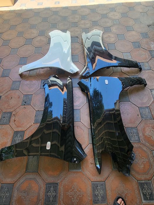 Крыло на Land Cruiser 200