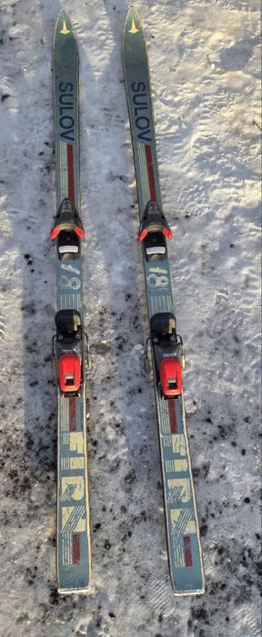 Продам горные лыжи