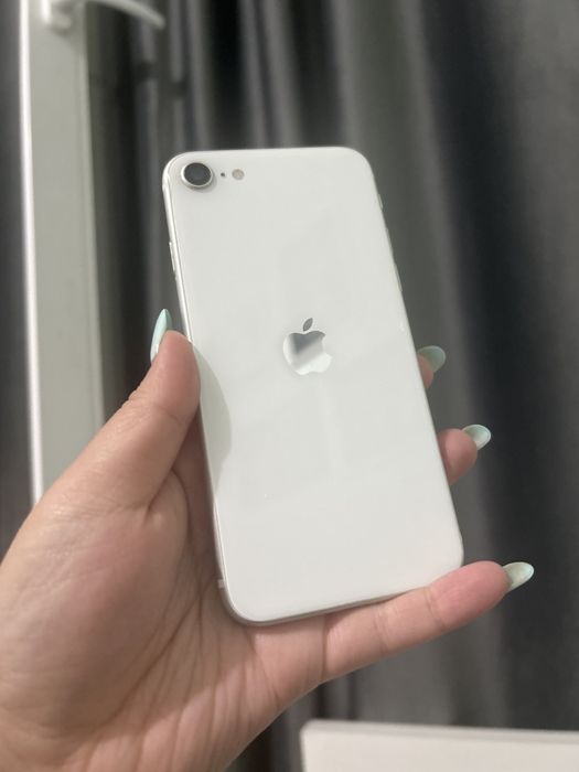 Iphone Se 2020/ Iphone / Iphone SE