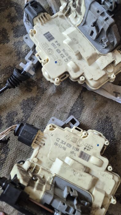 Оригинални брави за Vw Паса 6 2005- 2010г