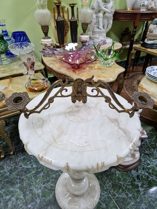 Рядък уникален антикварен френски бронзов свещник за пиано