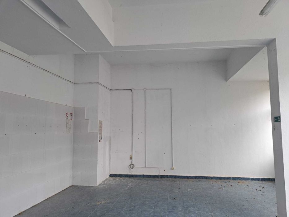 Spatiu comercial