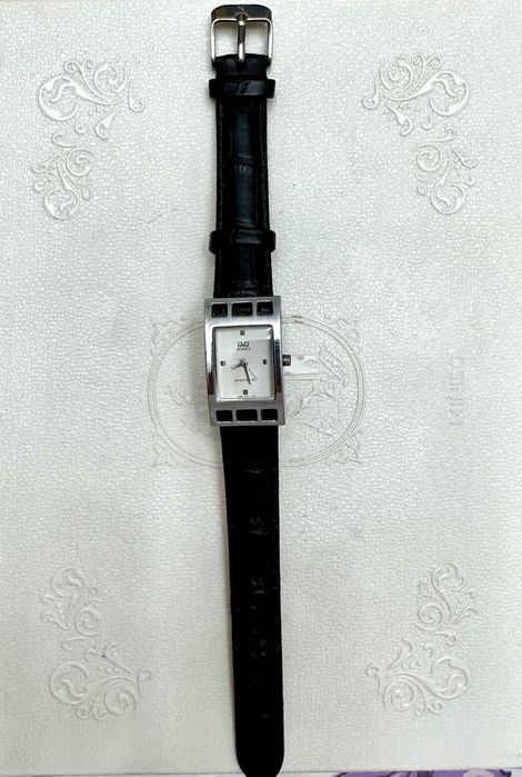 Часы женские наручные