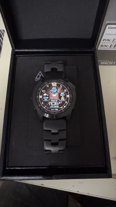 Garmin D2 mach1 pro titan