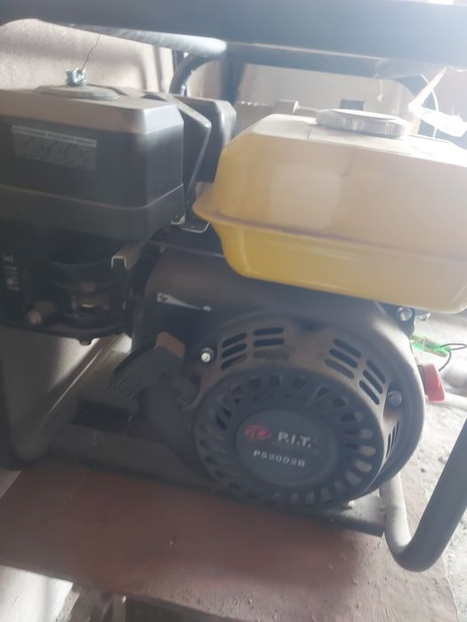 Насос бензиновый