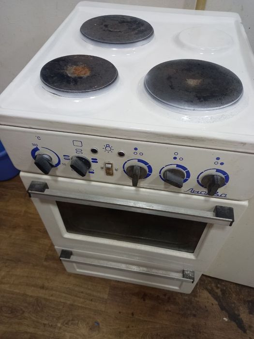 Электрическая плита в идеальном состоянии