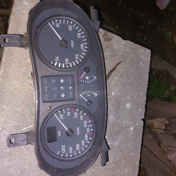 Reno clio 2 на части 1.2 16v 2003