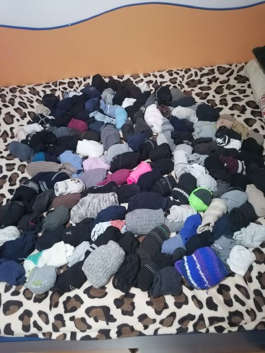 Ciorapi pentru adulți : 135 perechi