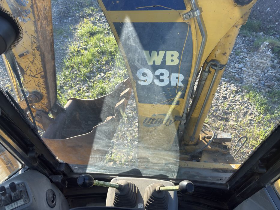 Buldoexcavator Komatsu 2007 wb93r-5