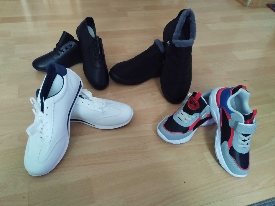 Обувки Нови номер 35 и номер 41, 42