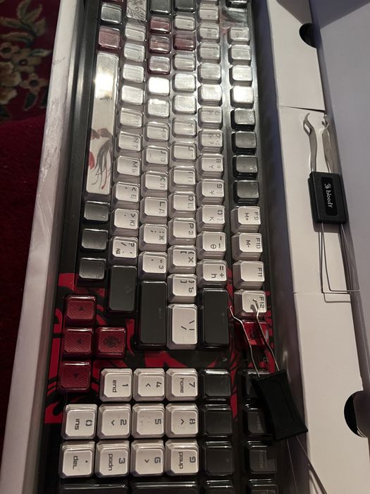 Продам игровую клавиатуру