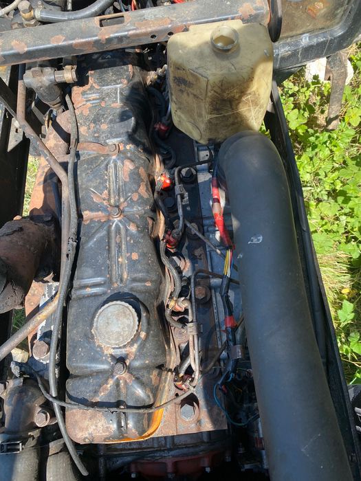 Vând motoare combine