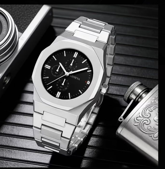 Сребарен часовник PLADEN