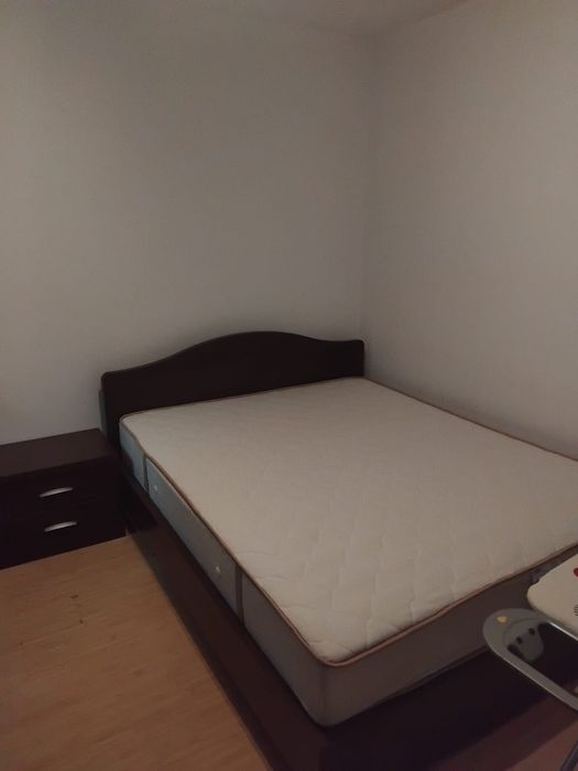 Închiriez apartament