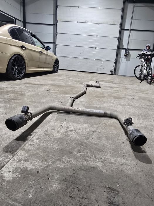 Evacuare dublă BMW e90