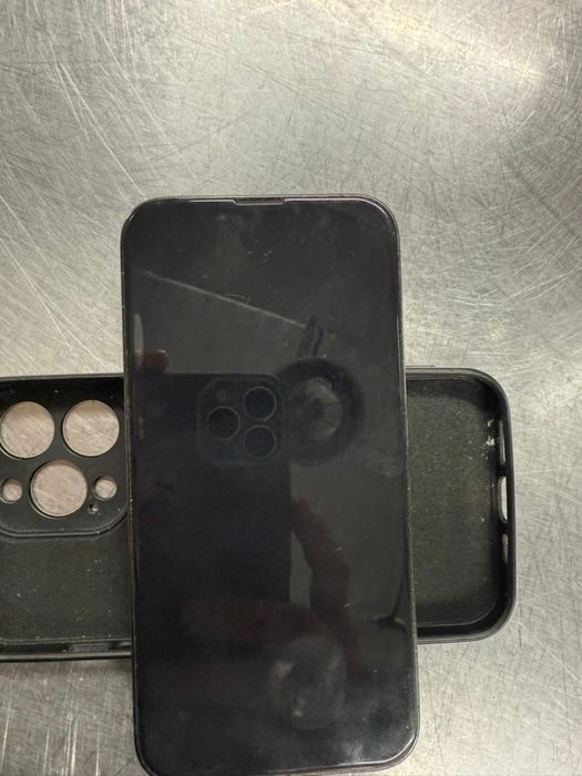 Продается Айфон 13 про