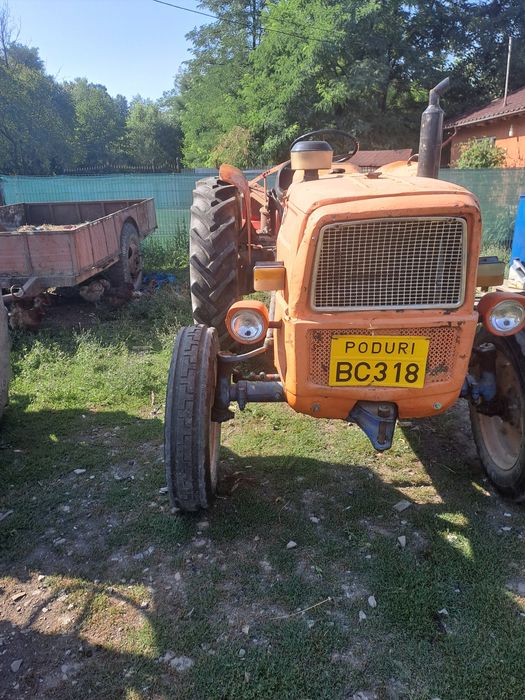 Vând tractor fiat 70 de cai sau scimb cu tractor 4x4 dau diferenta