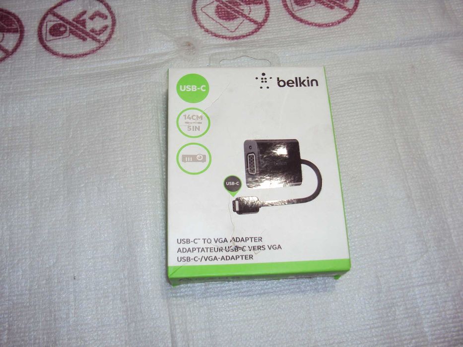 Adaptor Belkin USB-C la VGA negru