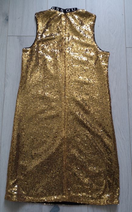 Guess 16год  златна рокля с пайети