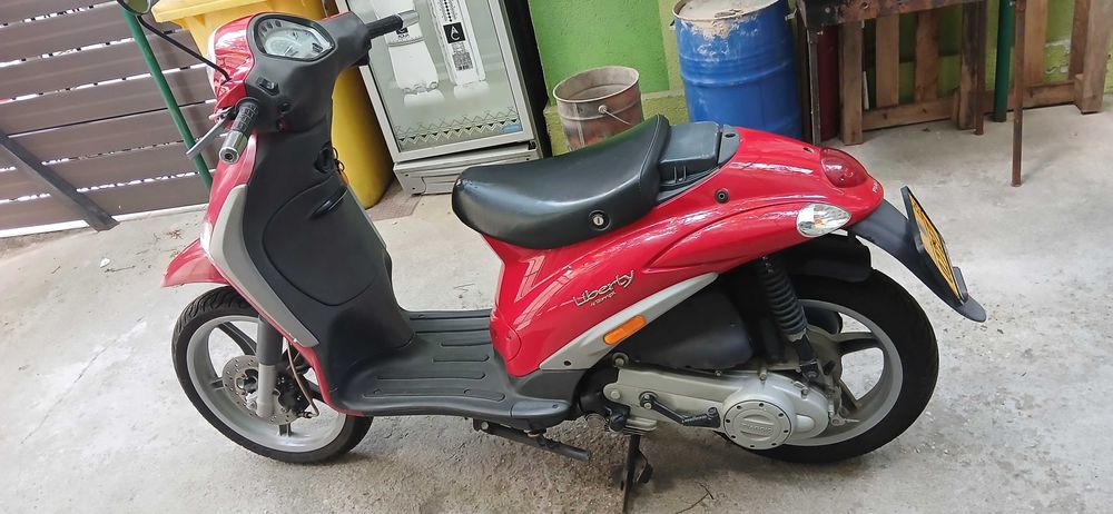Scuter 49cm Piaggio Liberty