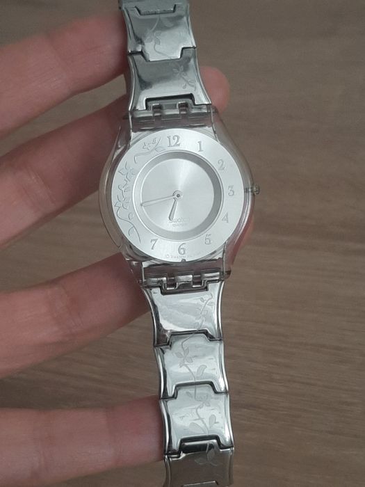 Ceas Swatch Skin "Wildly" SFK286G - Ultra-subțire, Design Floral