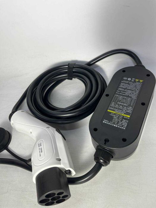 Зарядные устроиства на электромобиль и гибрид