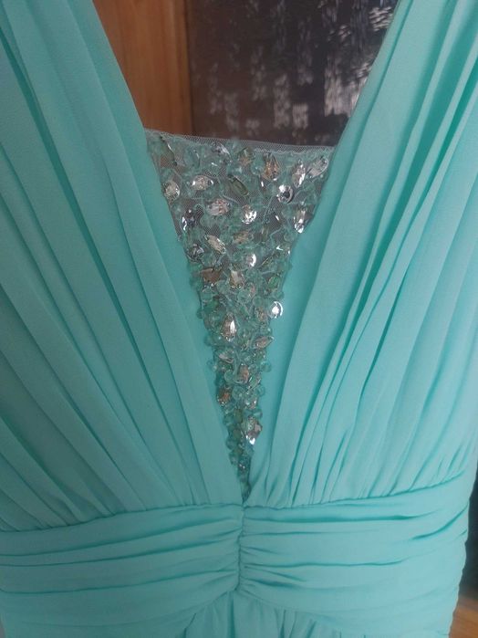 Дълга рокля цвят мента