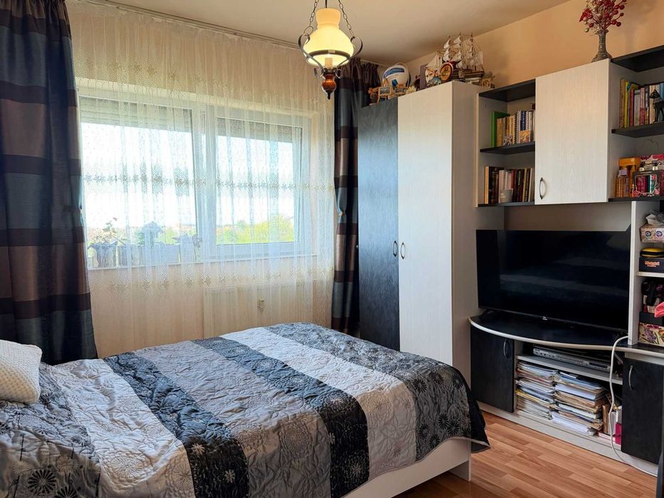 Apartament 3 camere Leonardo Da Vinci/Nufarul Decomandat
