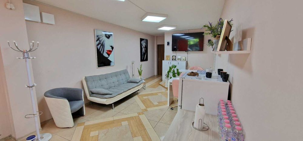 Работно помещение под наем на ден