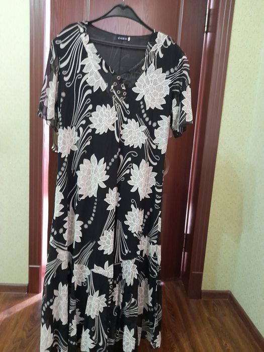 Продам платье для женщины