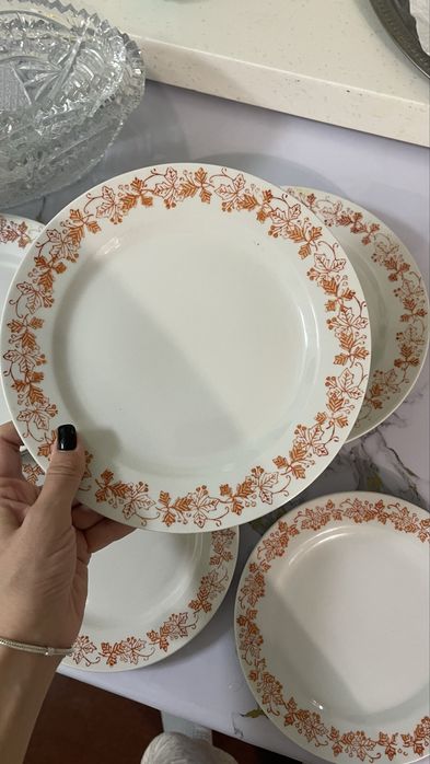 Продам тарелки за 1500