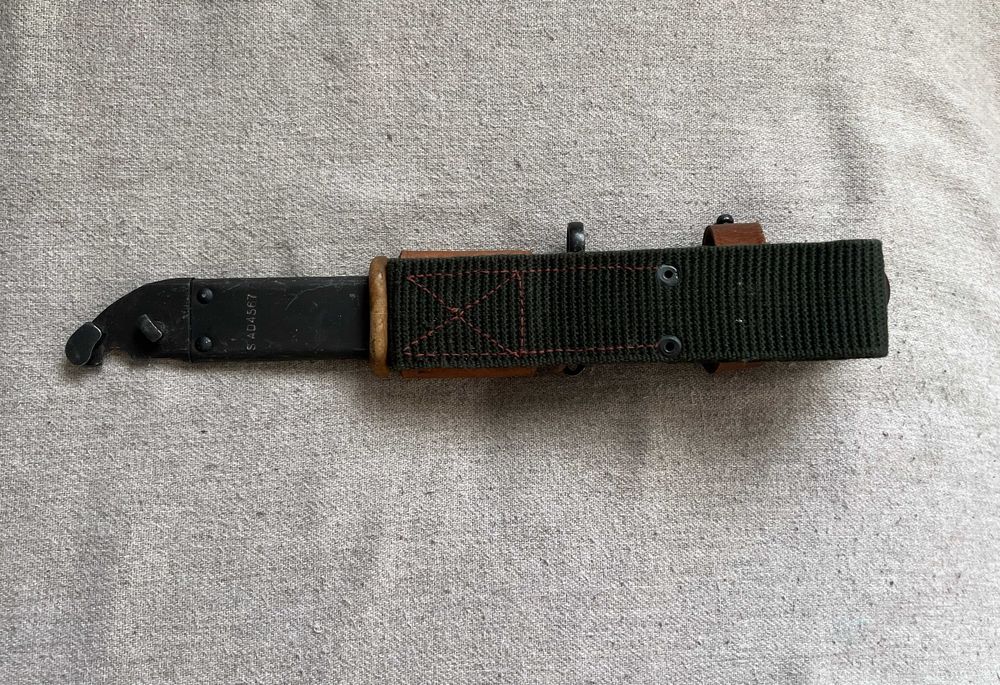 Baionetă AKM militară cu teacă și toc textil piele original MAPN