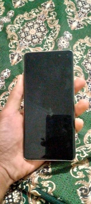 S10 5g aybi yoq holati ideal