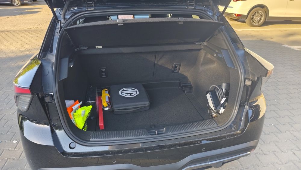 MG MG4 Luxury 2023 64kwh cu pompa de caldura si garantie 2030