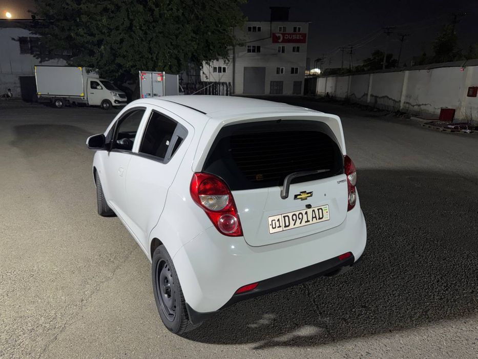 Chevrolet Spark optium plus