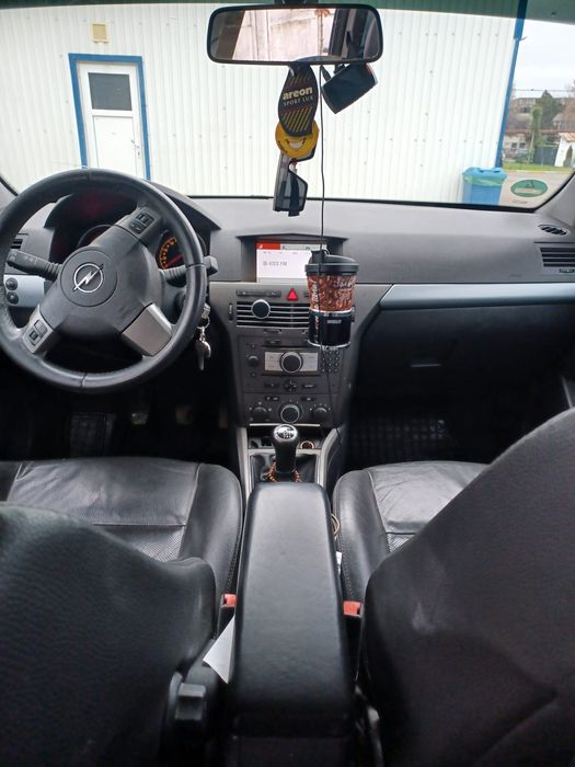 Vând Opel Astra h
