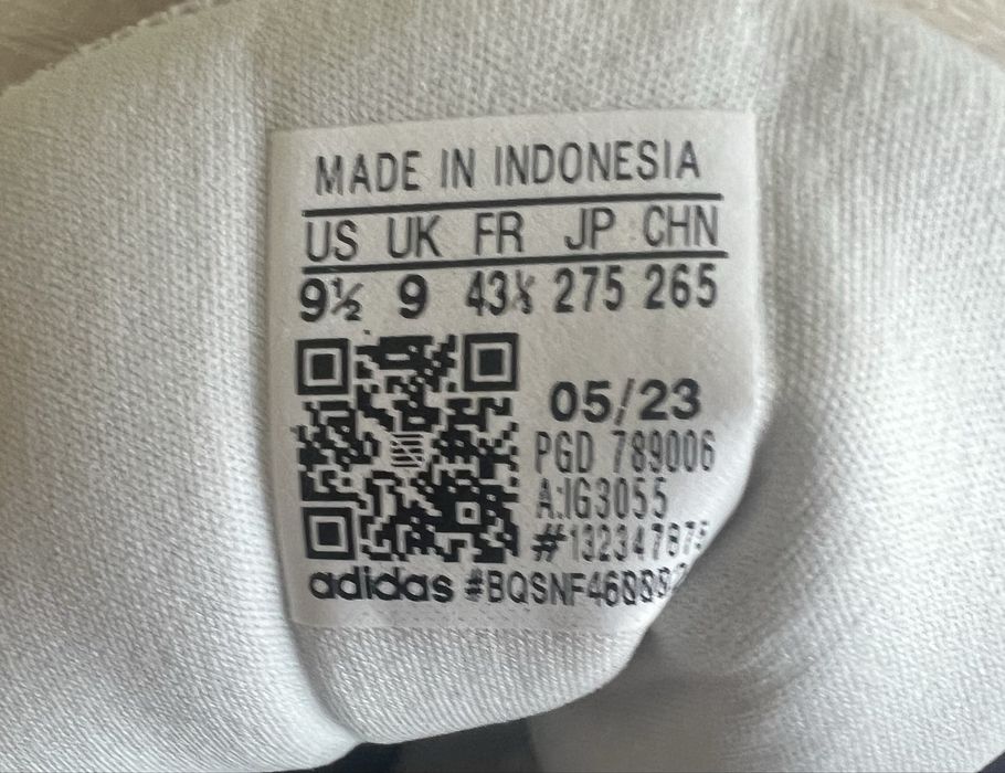 Кроссовки Adidas