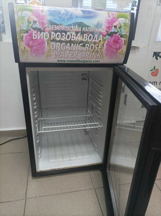 Мини хладилна витрина