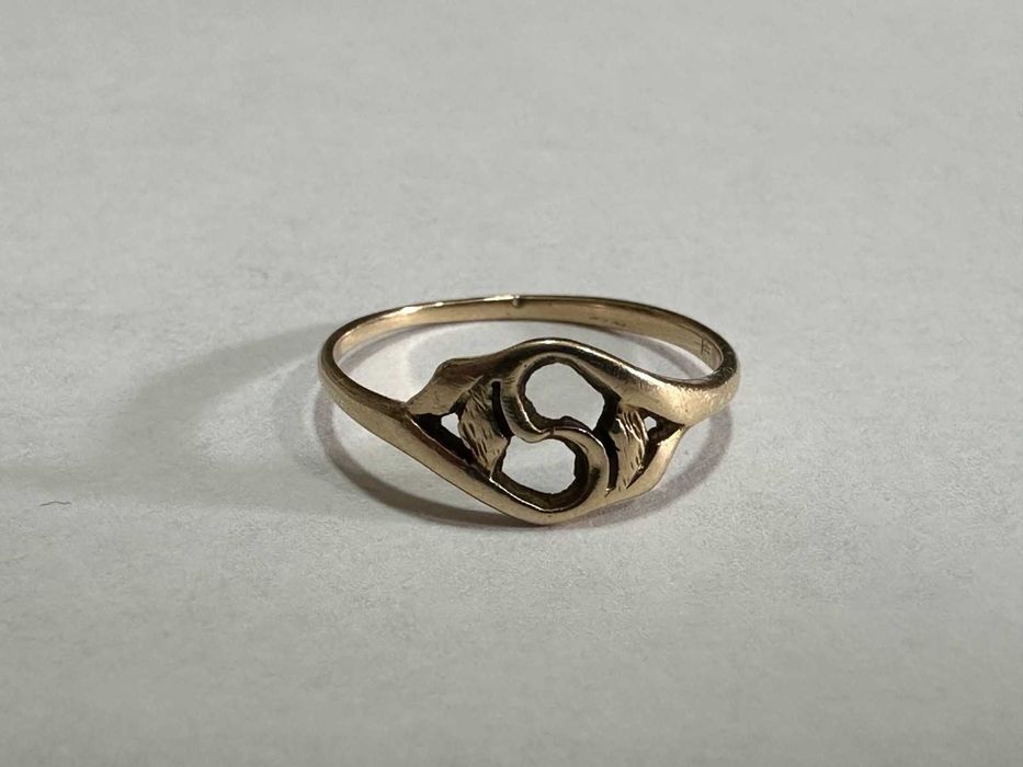 Златен дамски пръстен 14K – 1,59 гр., размер 56