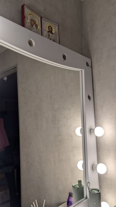 Зеркало с подсветкой