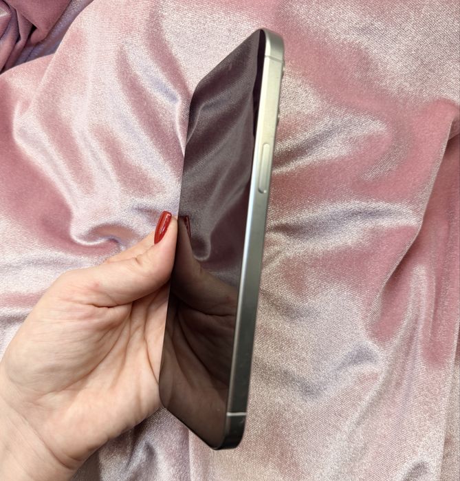 Iphone 15 pro max alb +husa cadou