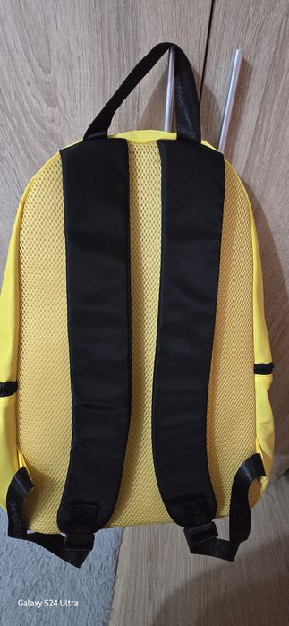 Нова раница Reebok