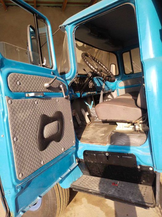 Зил 130 самосвал сотилади