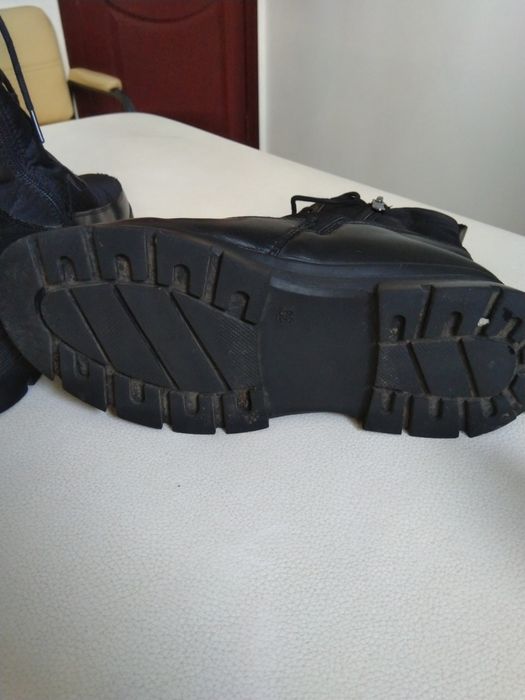 Ботинки зимние 39 размер